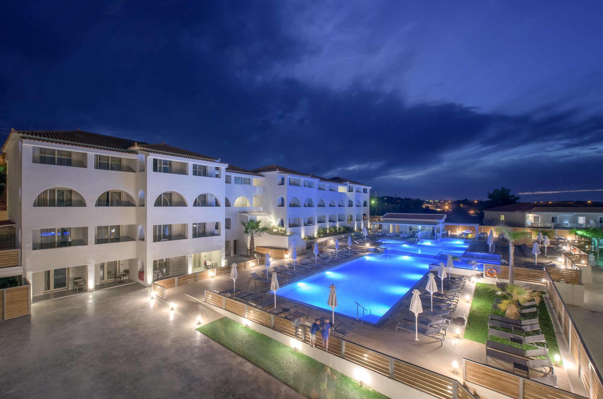 Azure Resort&Spa Planos Exterior foto